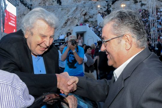 mikis theodorakis - koutsoumpas